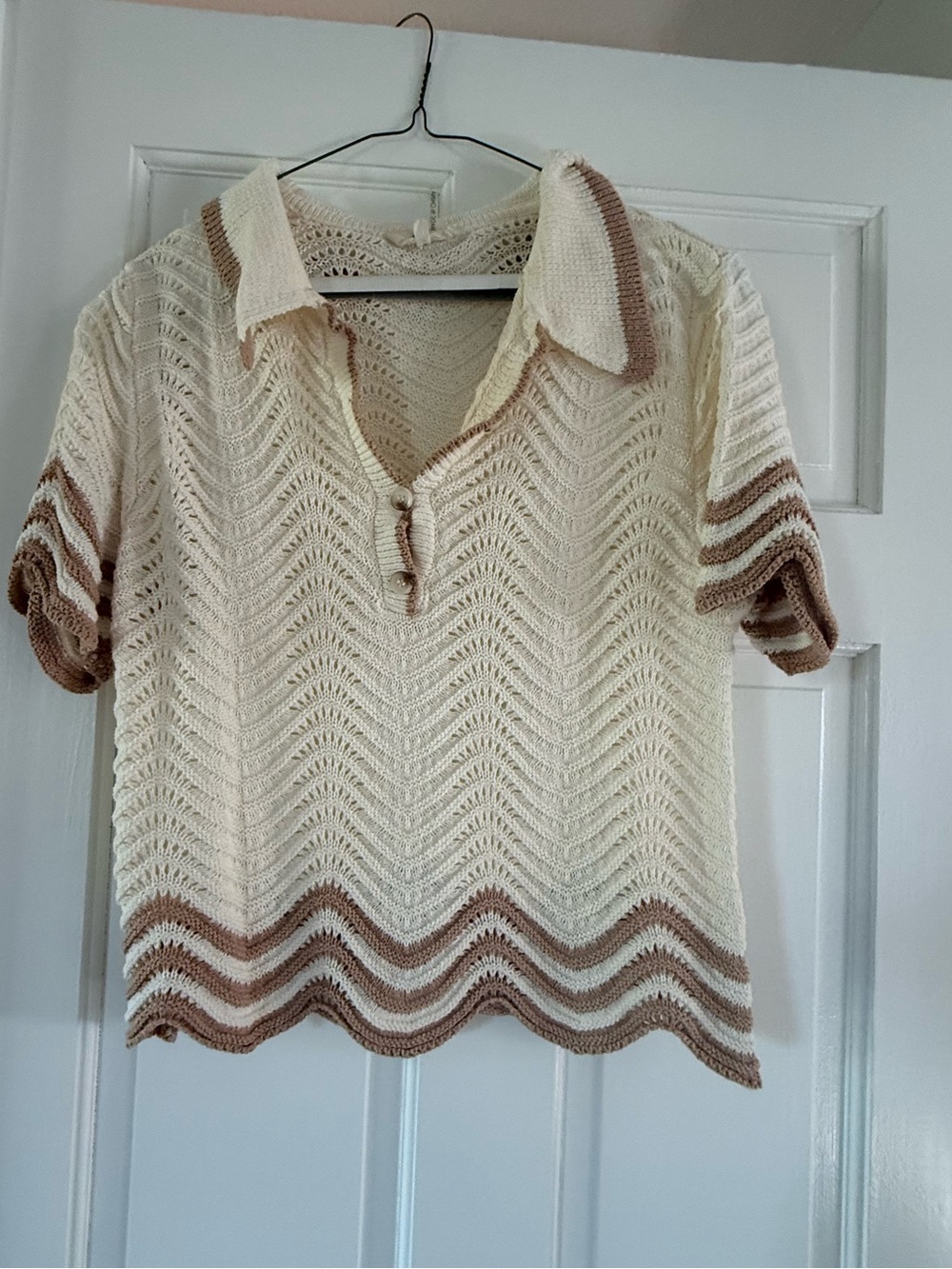 Fun & Airy entro Cream Open-Knit Polo Sweater with Tan Stripes, Sz S, Like New!